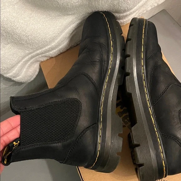 Dr. Martens Black Leather Ankle Boots Wyoming - Picture 7 of 8